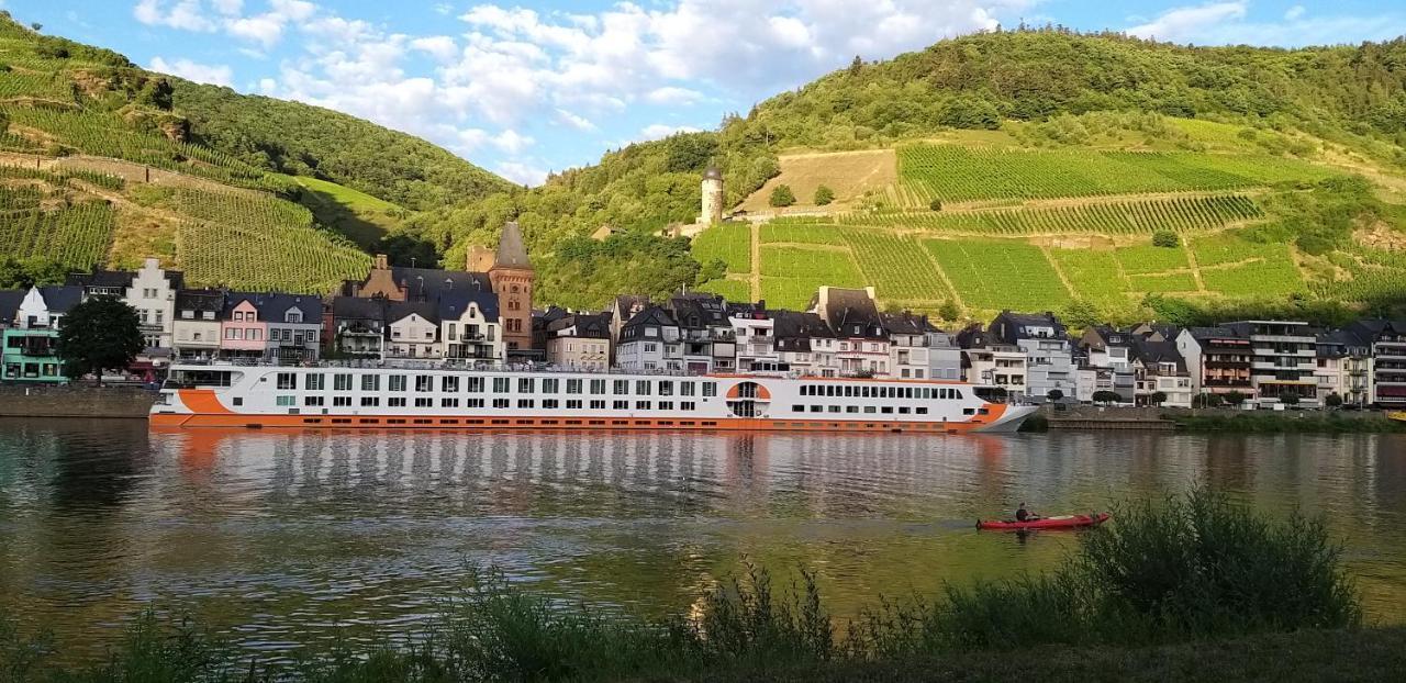 Mosel-Appartements Nehren Zell an der Mosel Bagian luar foto